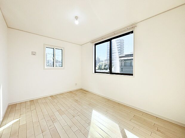 2面採光を確保した明るい空間。家族みんなが快適な暮らしを実現する設計です。