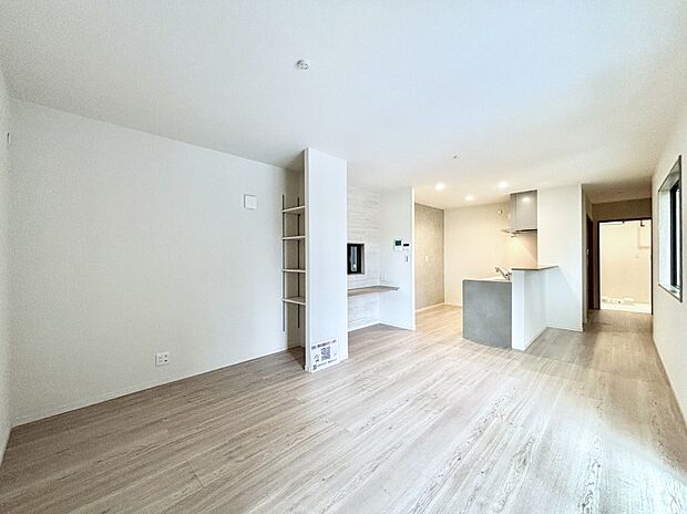 どこにいても家族のつながりを感じられるコミュニケーションリビング。 