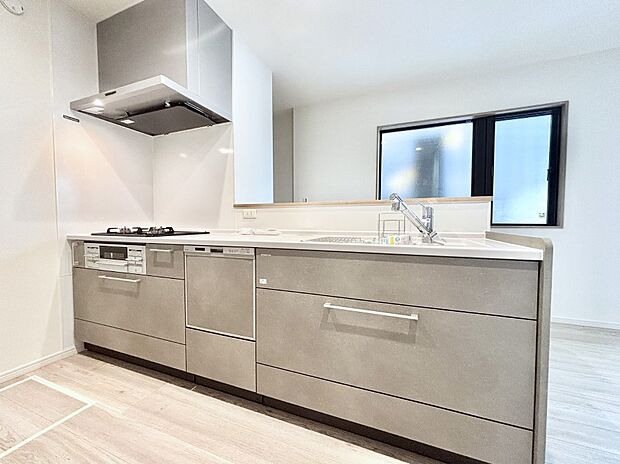 料理をしながらでもご家族との会話を楽しめる対面キッチン