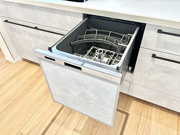 面倒なお片づけは食洗機にお任せ!家事の負担が減って、時間にも気持ちにもゆとりができます。