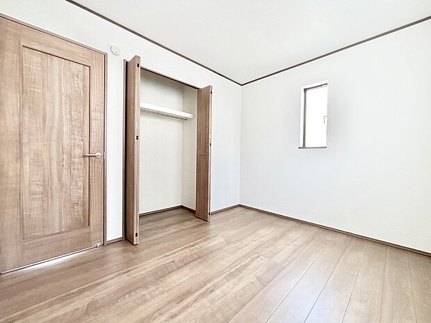 ナチュラルなフローリングはどんなインテリアにもマッチ。  