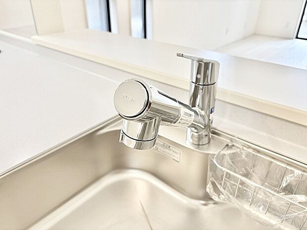 浄水器一体型のキッチンで洗い物用・料理用と切り替え簡単!キッチンワークをより快適にします!