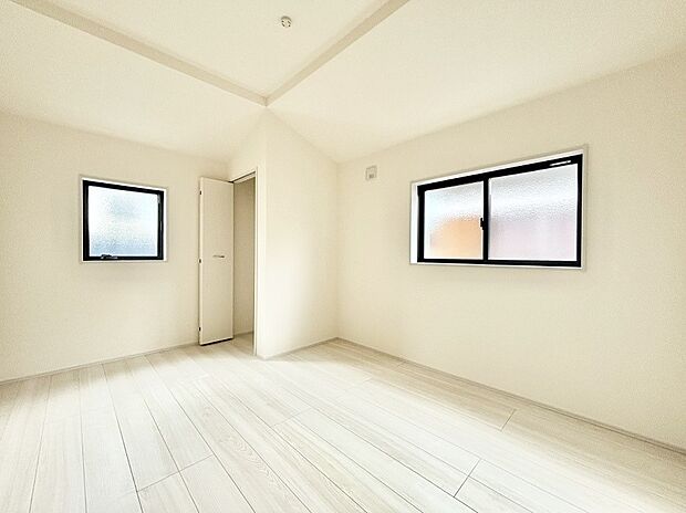 2面採光を確保した明るい空間。家族みんなが快適な暮らしを実現する設計です。