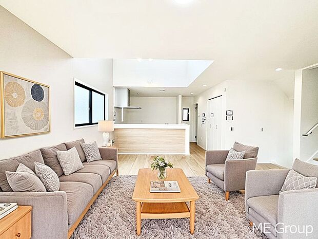 落ち着いた雰囲気のＬＤＫは家族みんなの快適空間※家具はCGです