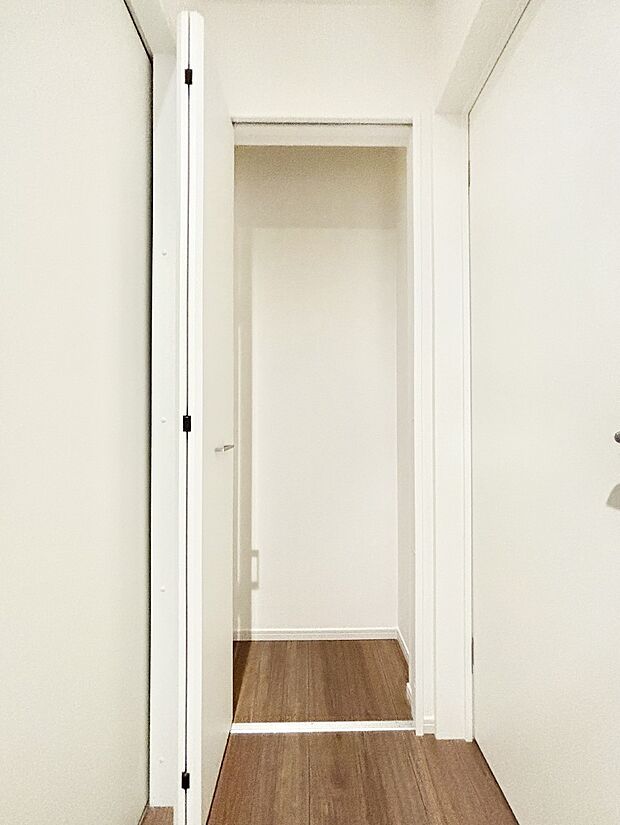 散らかりがちな玄関もスッキリの玄関収納付  