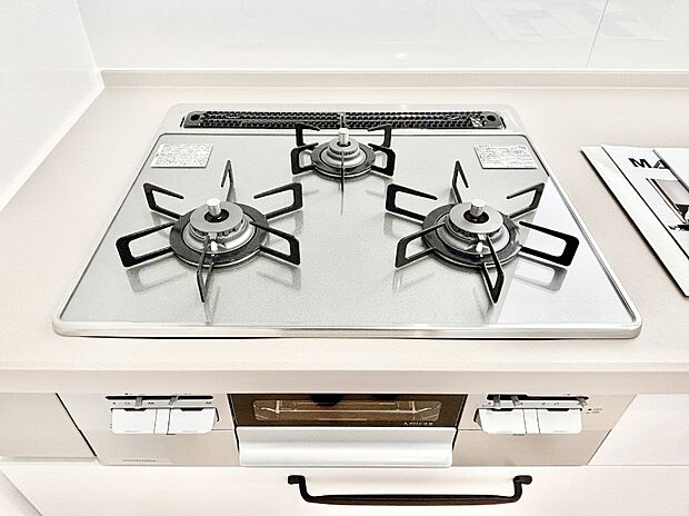 三口ガスコンロでお料理が一気にはかどりそう。