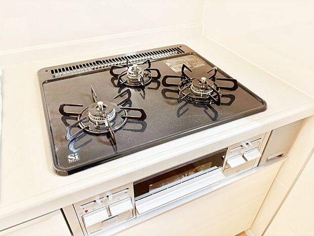 三口ガスコンロでお料理が一気にはかどりそう。