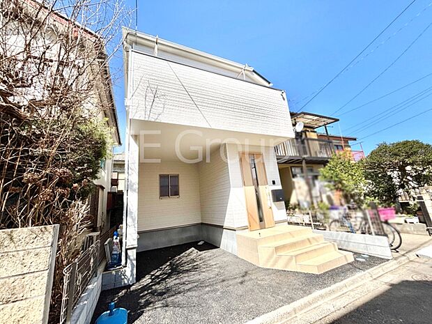 たっぷりの陽光と心地よい風が舞い込む住まい