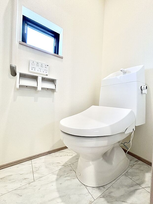 トイレは1階と2階それぞれに配置されていてとても便利です。