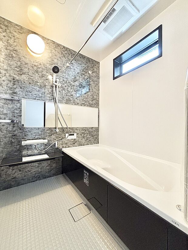 一日の疲れを癒やす大切なバスタイム。ゆっくりとお風呂を楽しんで疲れをとりたいですね!