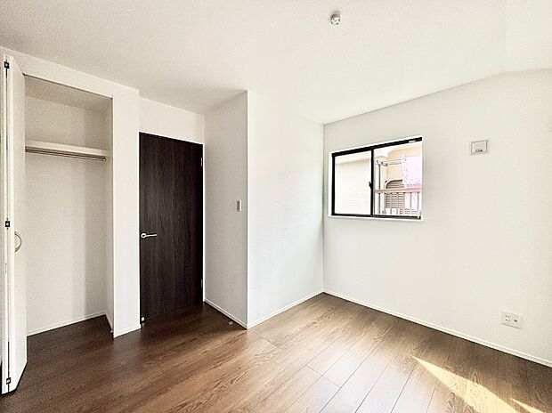 収納が充実しているので、居住スペースを広く使えます。