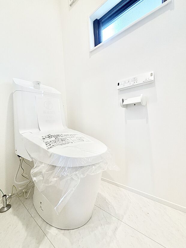 トイレは温水洗浄機能付き