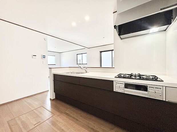 毎日使うキッチンだから、使いやすさ&お手入れのしやすさにこだわりました。