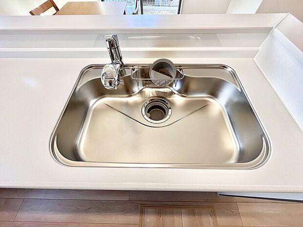 使い勝手の良いキッチンシンク。