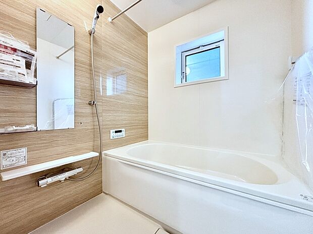 落ち着いた雰囲気でゆっくりお寛ぎいただけるバスルーム