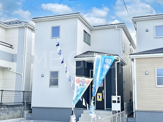 洗練された外観、上質な住空間が広がる室内は永く安心して過ごせる住居です。 