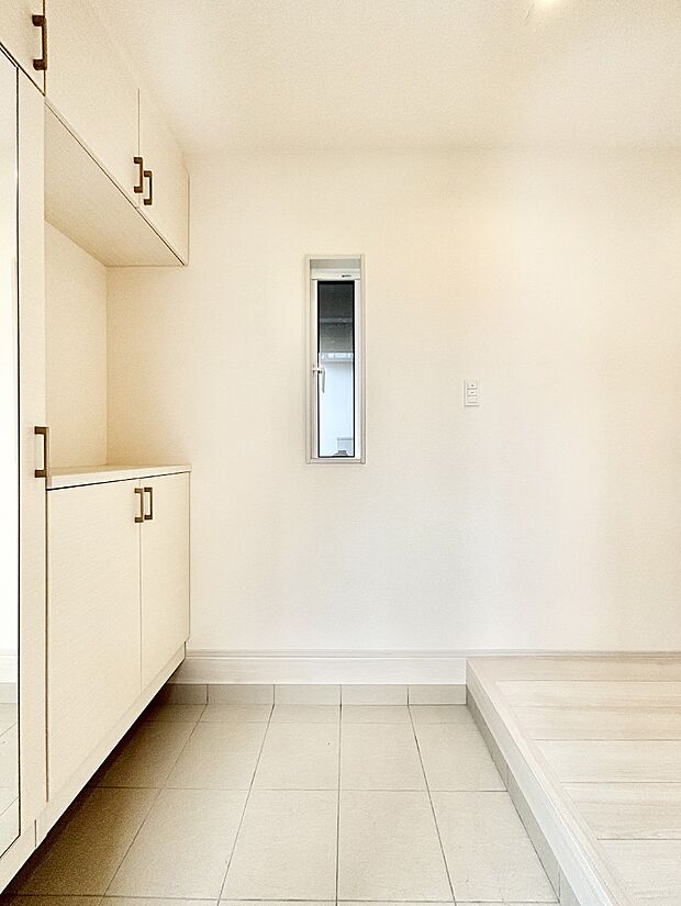 家族の帰宅やお客様をあたたかく迎える玄関