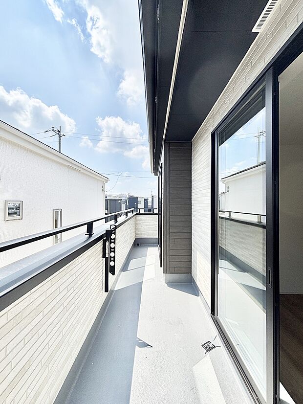 風通しの良いバルコニー  