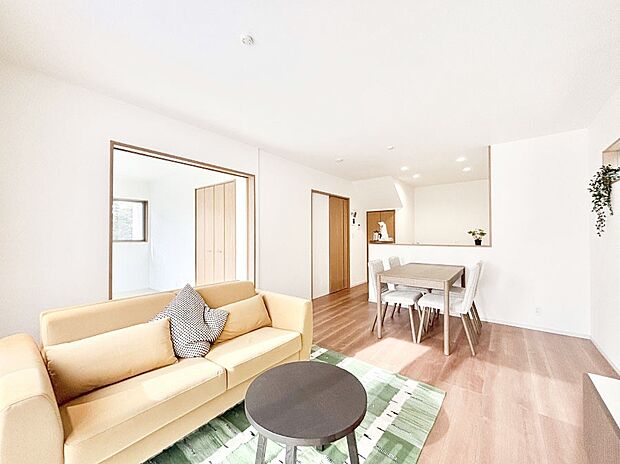 住む方の個性が引き出される、インテリアを考えるのが楽しみなリビングです！ 