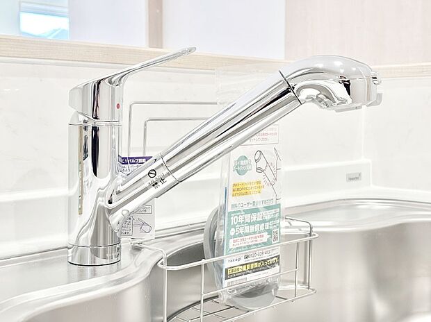 いつでも清潔なおいしいお水を。一つの水栓で水道水と浄水を使い分け。