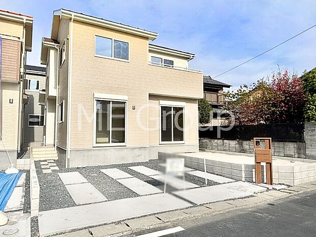 洗練された外観、上質な住空間が広がる室内は永く安心して過ごせる住居です。