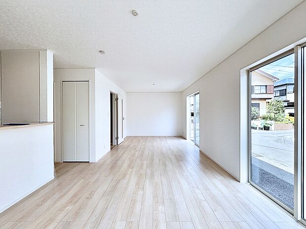 家族の笑顔が自然と生まれてくる、そんな雰囲気のダイニングに仕上がっています 