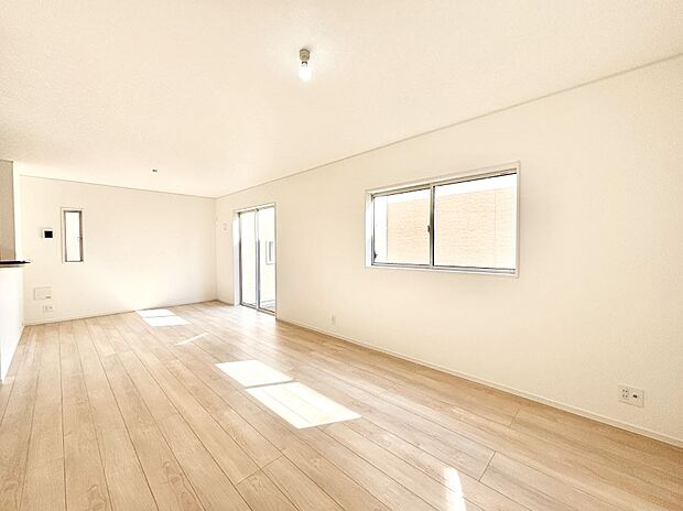 住む方の個性が引き出される、インテリアを考えるのが楽しみなリビングです！ 