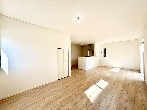 落ち着いた雰囲気のＬＤＫは家族みんなの快適空間  