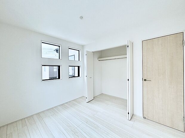 全居室2面採光・収納付き。居住スペースを広々使えます。