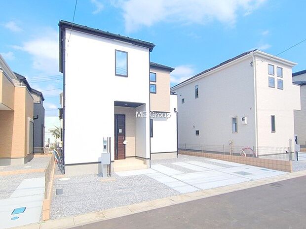 たっぷりの陽光と開放感に包まれる明るい住まい  