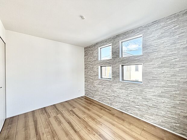 アクセントクロスを使用しワンランクアップの空間に。