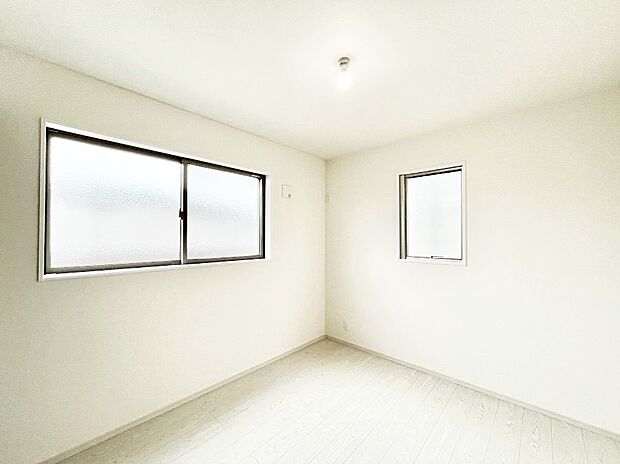 2面採光を確保した明るい空間。家族みんなが快適な暮らしを実現する設計です。  