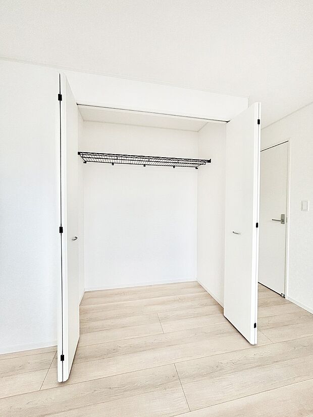 たっぷりの収納スペースでいつでも住空間がスッキリ保てそう