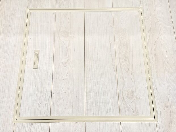 床下収納付き!日用品・非常用品の収納にも大活躍。