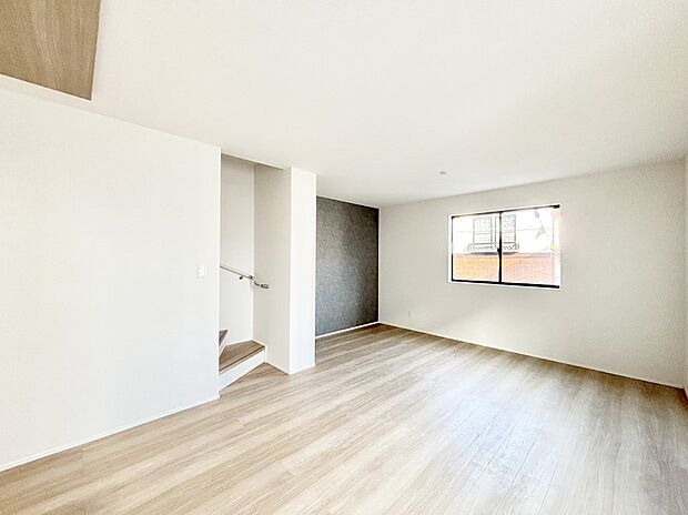 内装 リビング階段、毎日大切な家族とコミュニケーションがとれる家族思いの間取り