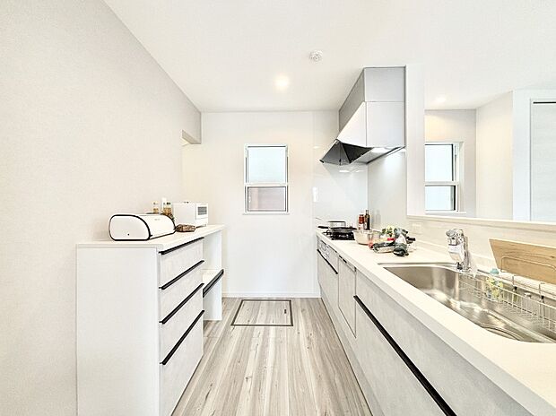 ゆとりあるキッチンではご家族と楽しくお料理ができます。