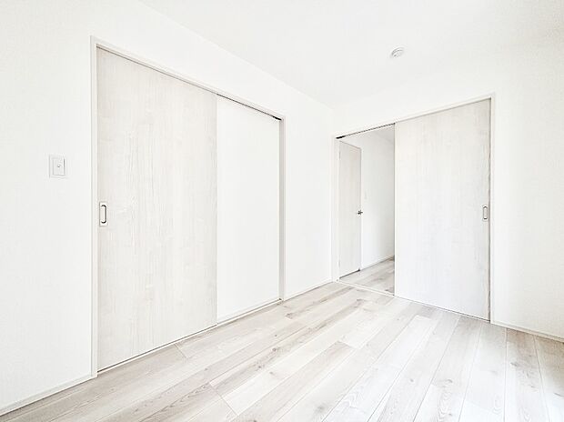 ナチュラルなフローリングはどんなインテリアにもマッチ。  