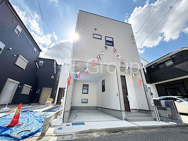 洗練された外観、上質な住空間が広がる室内は永く安心して過ごせる住居です。 