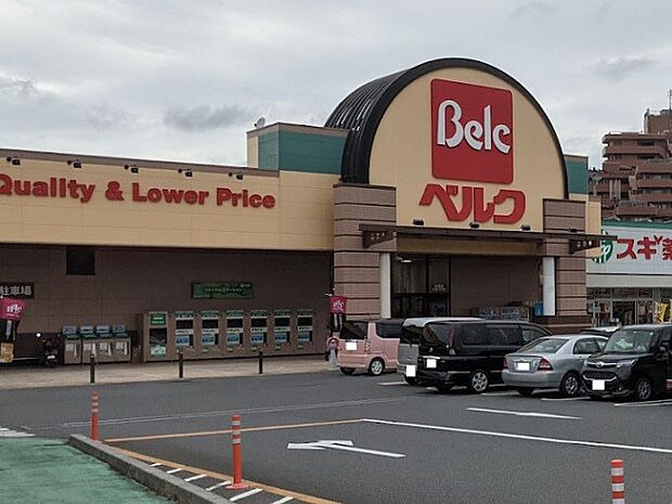 スーパー 700m ベルク 川口差間店