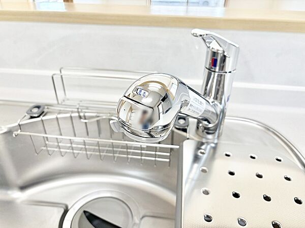 浄水器一体型のキッチンで洗い物用・料理用と切り替え簡単！キッチンワークをより快適にします！