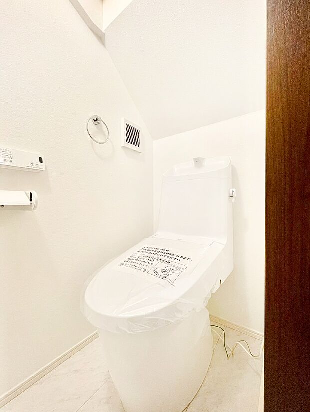 清潔感のある白を基調とした落ち着ける空間