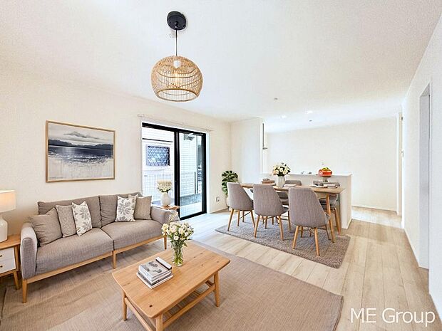 落ち着いた雰囲気のＬＤＫは家族みんなの快適空間※家具はCGです