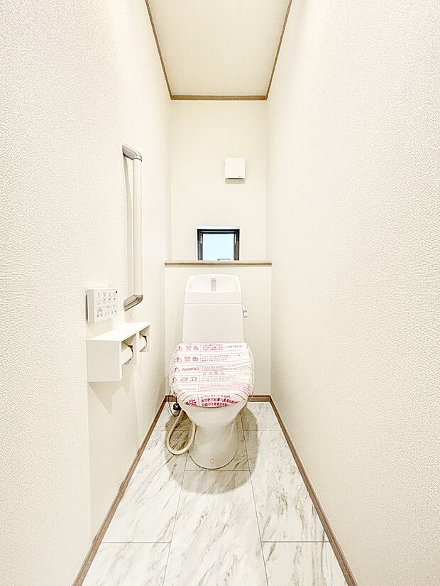 トイレは安心の2箇所!朝のバタバタも一安心です。