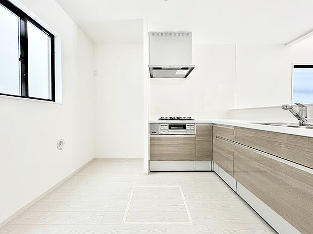 広々とした使い勝手の良いキッチンで日々のお料理も楽しくなりそう