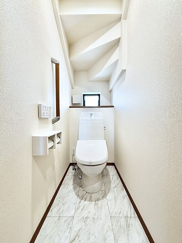 トイレは1階と2階それぞれに配置されていてとても便利です。 