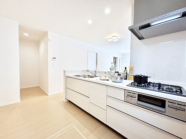 毎日使うキッチンだから、使いやすさ＆お手入れのしやすさにこだわりました。 