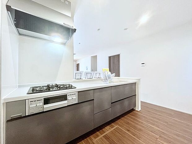 毎日使うキッチンだから、使いやすさ&お手入れのしやすさにこだわりました。