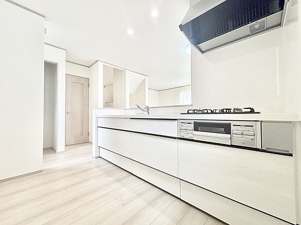 毎日使うキッチンだから、使いやすさ&お手入れのしやすさにこだわりました。