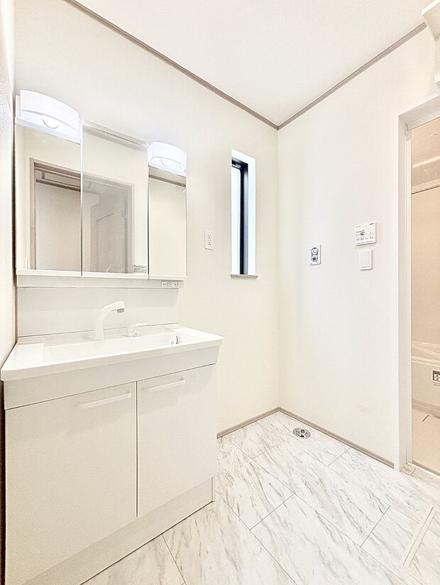 広々とゆとりのあるランドリースペース。  