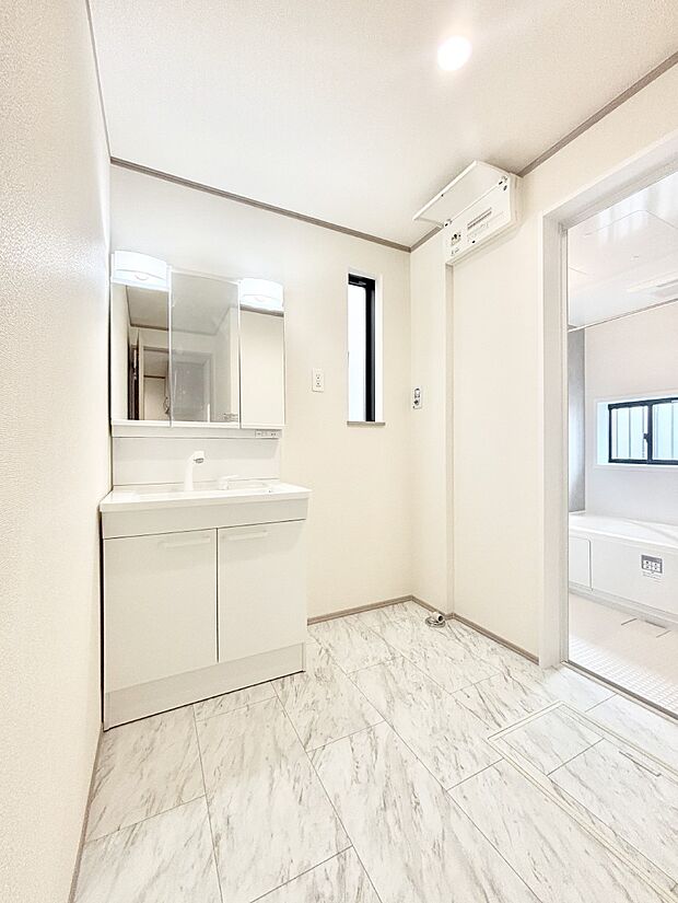 ゆとりのあるランドリースペース。  